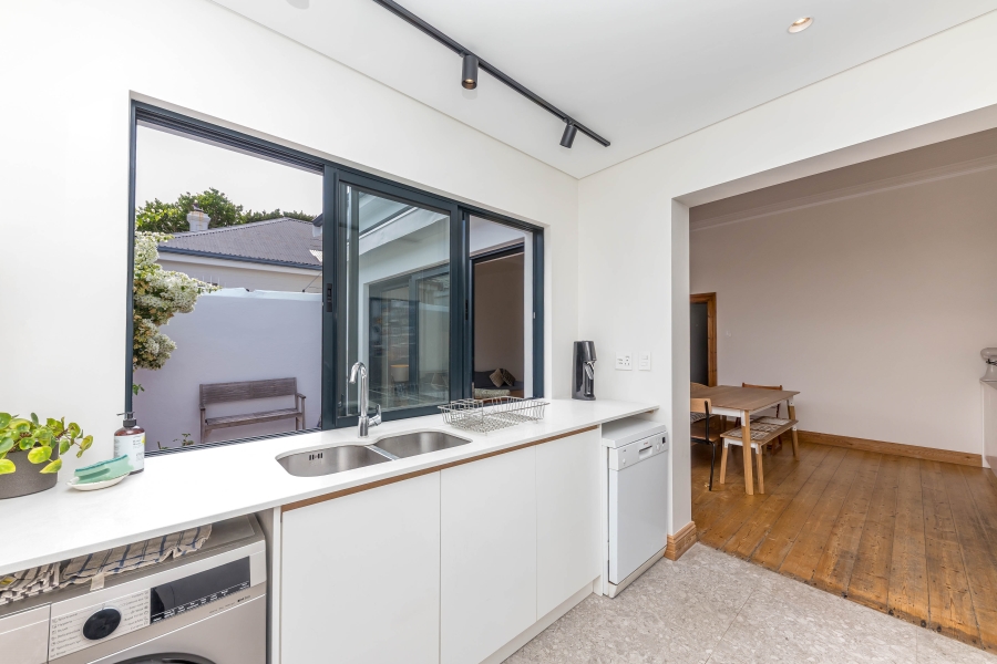 2 Bedroom Property for Sale in Rondebosch Western Cape